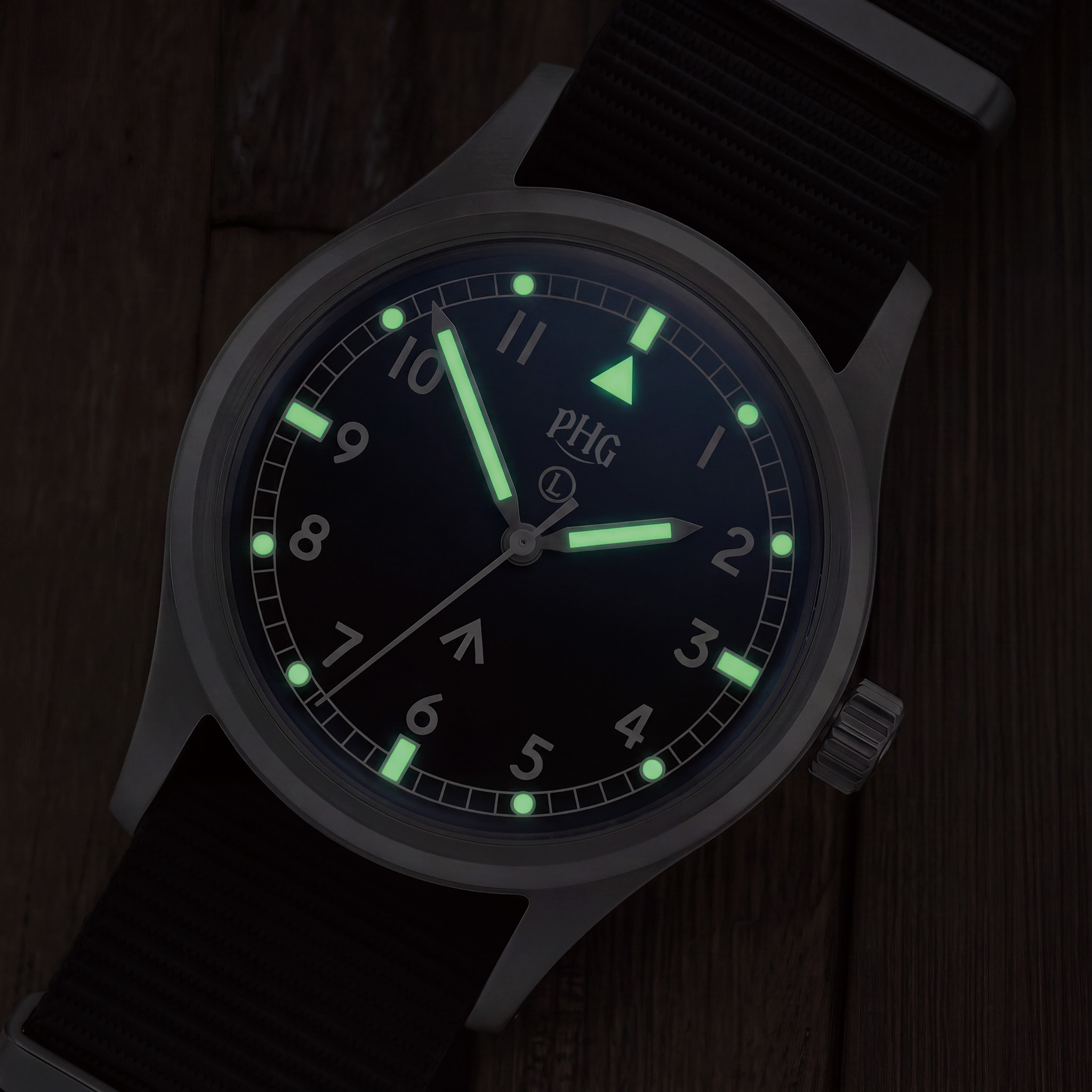 PHG W10‑1967 Orologio Militare - Tropic Strap Vintage recensione e prezzo